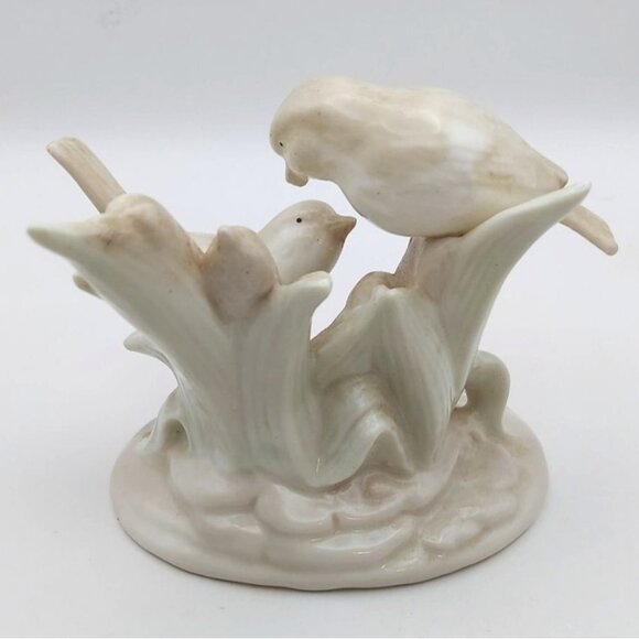 Porcelain Love Birds Cattails Figurine Vintage Sparrows Sculpture Spring - Picture 3 of 6